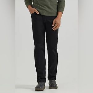 NWT MEN'S WRANGLER AUTHENTICS REGULAR FIT COTTON JEANS